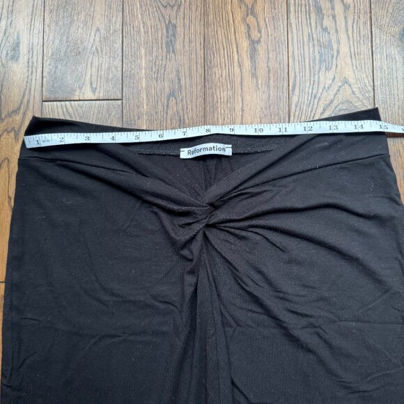 Reformation Rylan Black Midi Skirt Large Front Slit Knit TENCEL Lyocell Revolve - Picture 4 of 10